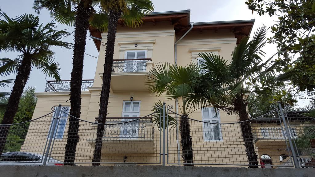 Apartments Villa Atta Opatija Exterior foto
